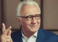 “Alain Ducasse : Les Secrets Inspirants d’un Chef Visionnaire au Sommet de la Gastronomie”
