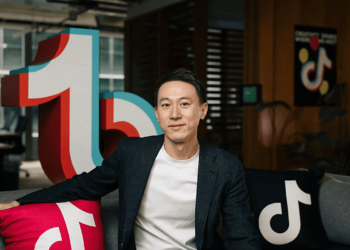 Shou Zi Chew : Le Visionnaire Qui Redéfinit L&rsquo;Avenir de TikTok et Son Influence Mondiale