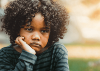 Manque de communication et d’interaction chez l’enfant : Problème, conséquences et solutions